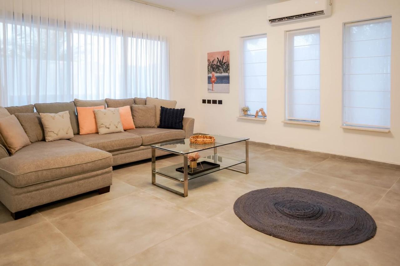 וילה רוני בריכה מחוממת Villa Roni Heated Pool Eilat Kültér fotó